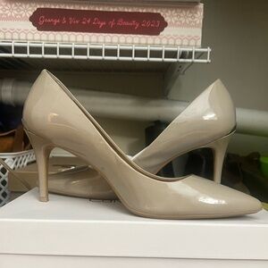 Calvin Klein patent leather tan heels